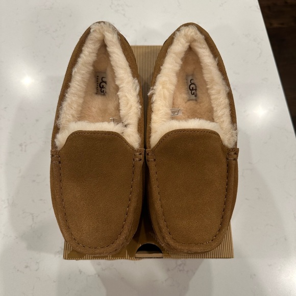UGG Shoes - UGG Acosta Slippers